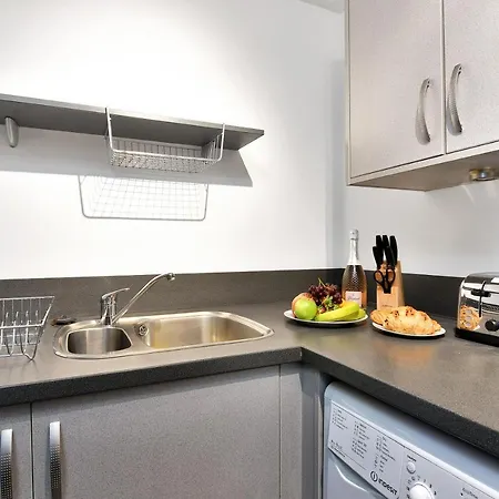 Apartment Xclusive Living In Centre, The Qube *